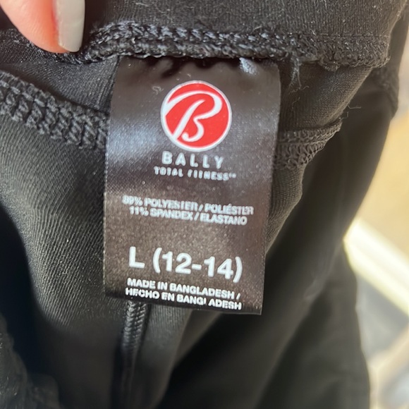 Bally Black size large yoga pants - Picture 6 of 7